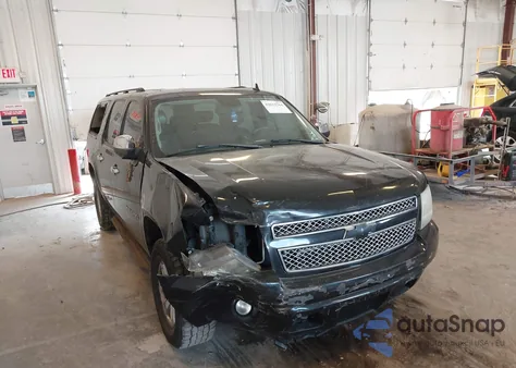 2008 Chevrolet Suburban 1500 Ltz z USA, uszkodzony, nr VIN 3GNFK16308G130015